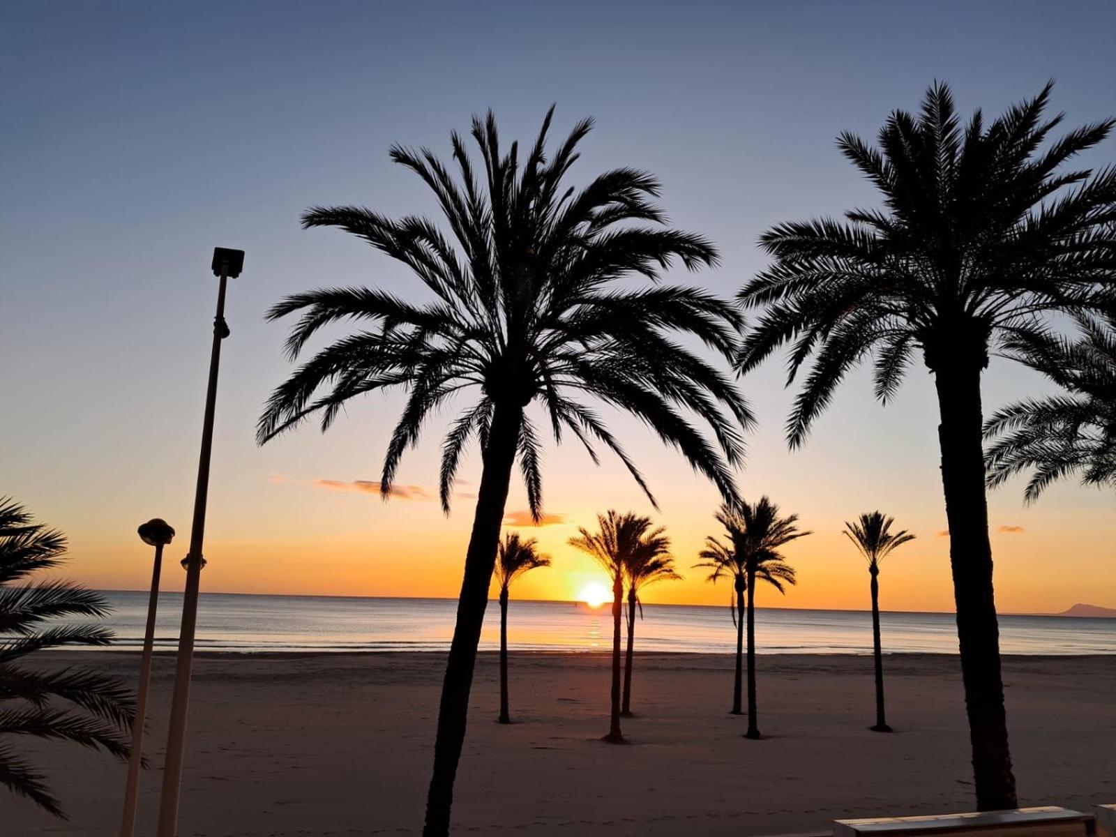 Apartmán Frente Al Mar Cullera Exteriér fotografie